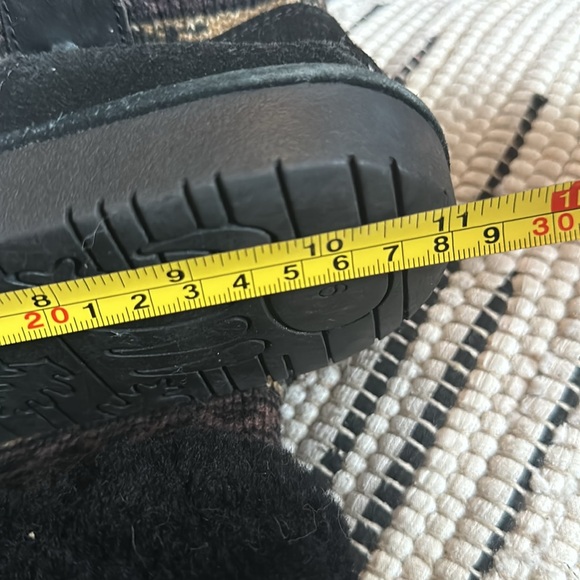 Boots - Picture 15 of 15